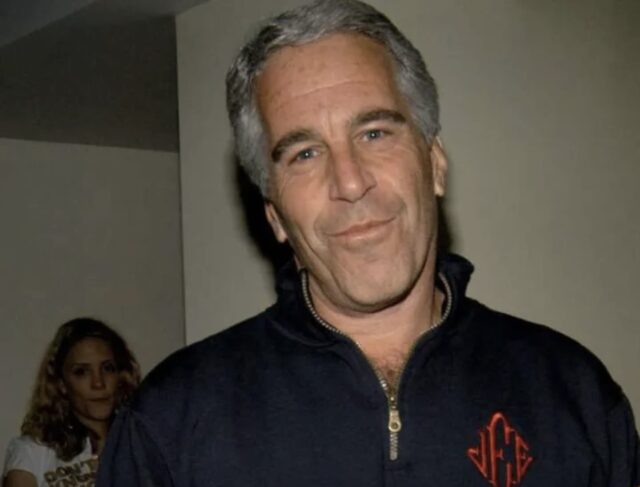 Dosja Epstein: Del edhe emri i një shqiptareje që aplikoi për punë