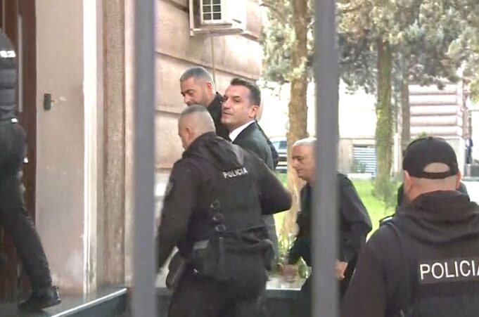 GJKKO rrëzon kërkesën per zevendesim te mases sigurise-Veliaj mbetet në paraburgim