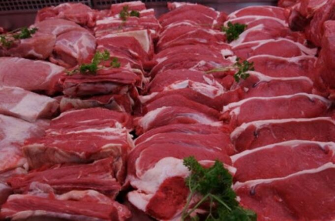 Mishi i importit pushton tregun shqiptar, vendasit nuk konkurrojnë dot me çmimet