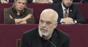 A do t’i heqë Kuvendi imunitetin Ballukut? Rama kujton forcën e kartonit të PS