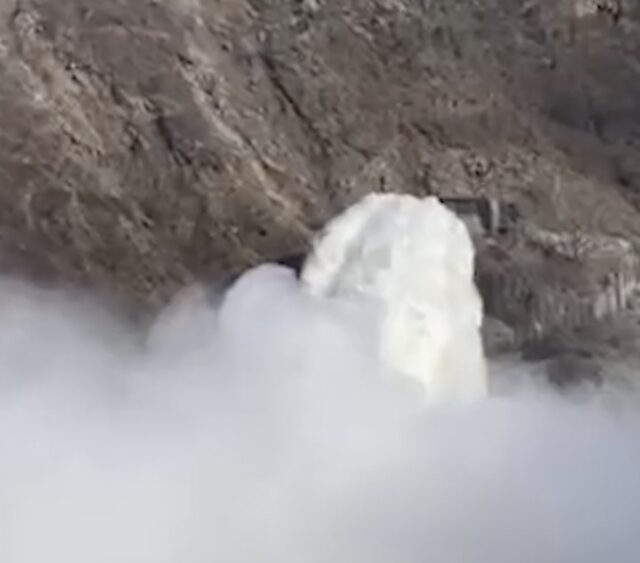 Rriten prurjet në Fierzë, nisin shkarkimet me 1000 m³/s