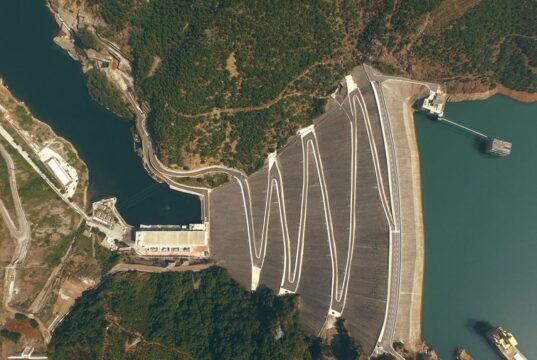 Qeveria do të marrë 40 mln euro kredi për rehabilitimin e hidrocentralit të Fierzës