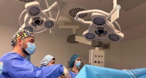 Mbi 300 ndërhyrje kirurgjikale në fillim të 2026-s në Spitalin Rajonal Memorial Fier