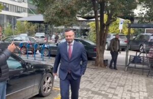 Ish-deputeti socialist Plarent Ndreca paraqitet në GJKKO