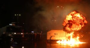 Shkrirja e gjysmës së qeverisë jehonë në mediat e huaja