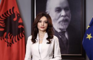Rama e shkarkoi nga Ministria e Jashtme, reagon me nje deklarate ,Elisa Spiropali
