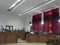 Këshilli Bashkiak Fier miraton rritjen e pagave me 2,5% për administratën