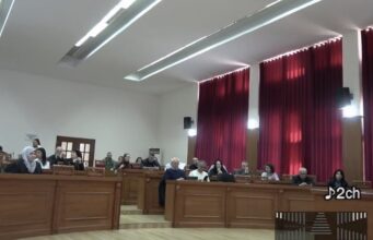 Këshilli Bashkiak Fier miraton rritjen e pagave me 2,5% për administratën