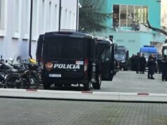 Protesta e opozitës/ 1300 efektivë në gatishmëri para godinës së Kryeministrisë