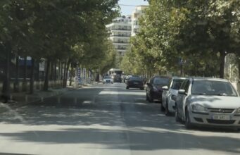 Rikthehet parkimi me pagesë në Vlorë, përfshihen 20 rrugë dhe sheshe