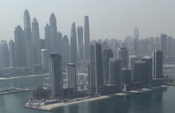 Dubai : Të pasurit ikin me avionë privatë, fluturime deri në 350,000 $
