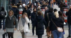 Rritja e kostos së jetesës shton pasigurinë financiare tek të rinjtë