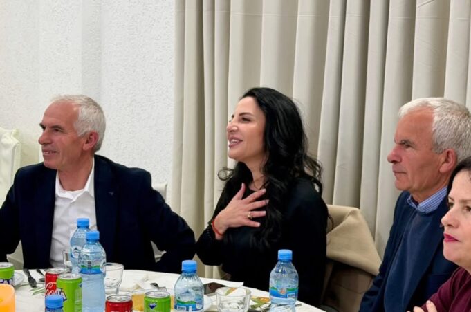 Balluku nuk harron Dibrën, shtron iftar në Maqellarë