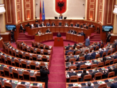 Seanca plenare nis pa opozitën, diskutohet projektrezoluta për Iranin