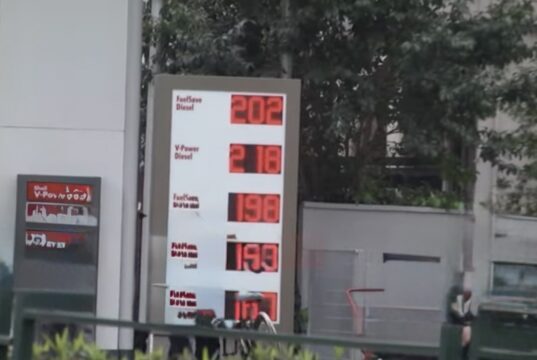 Nafta arrin rekord të ri, shkon në 202 lekë/litër – rritje me 29 lekë pas tensioneve në Lindjen e Mesme