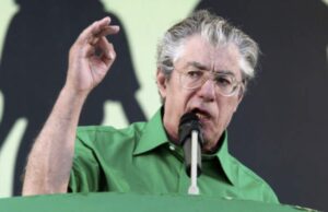 Ka ndërruar jetë në moshën 84-vjeçare Umberto Bossi, themeluesi i Lega Nord