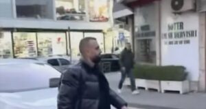 Lirohet drejtori i Burgut të Rrogozhinës akuzuar per shtepine e barit