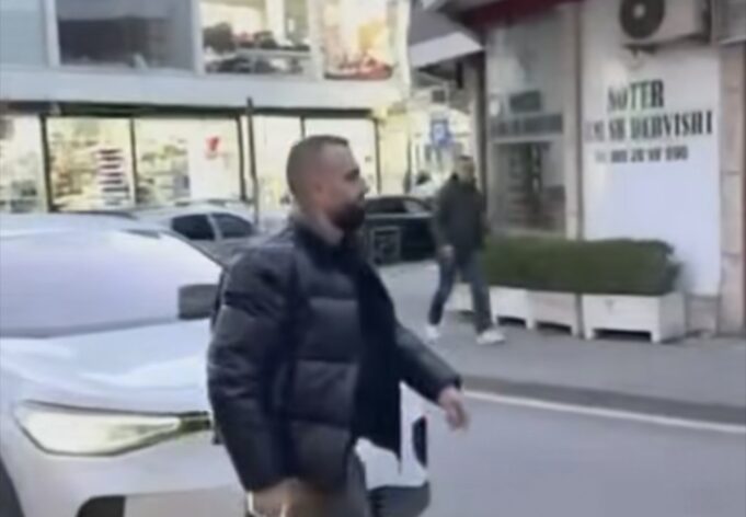 Lirohet drejtori i Burgut të Rrogozhinës akuzuar per shtepine e barit