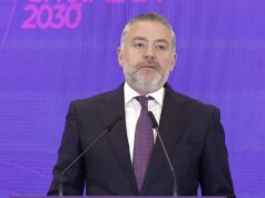 Klosi :PS forcohet, PD dobësohet