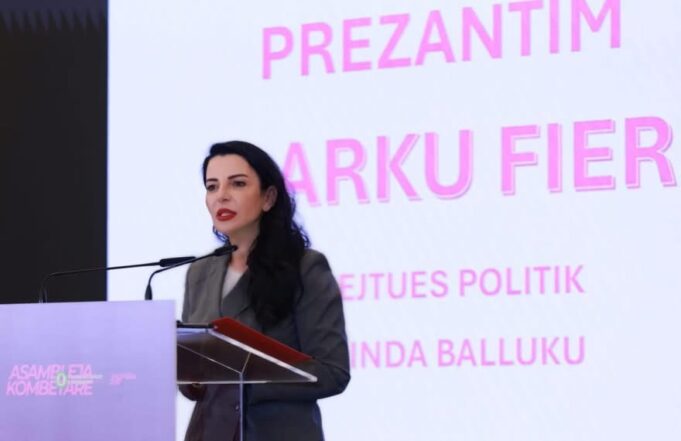 Belinda Balluku pas rikonfirmimit në Fier: “Mirënjohëse për besimin, nder dhe privilegj”