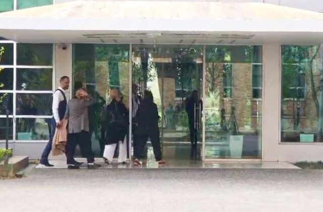 Rama mbledh në takim,drejtuesit e rinje politik ne qarqe