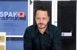 Gjykata Kushtetuese rrëzon kërkesën e ish-kreun e ARRSH, mbetet në burg Evis Berberi