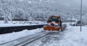 Rikthehet dimri në veri, dëborë në Bogë–Qafë Thore dhe Razëm