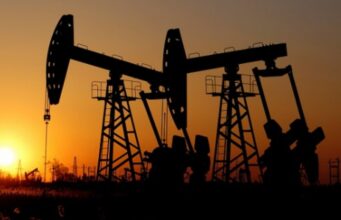 Nafta bie ndjeshëm në tregjet globale pas marrëveshjes SHBA–Iran për armëpushim