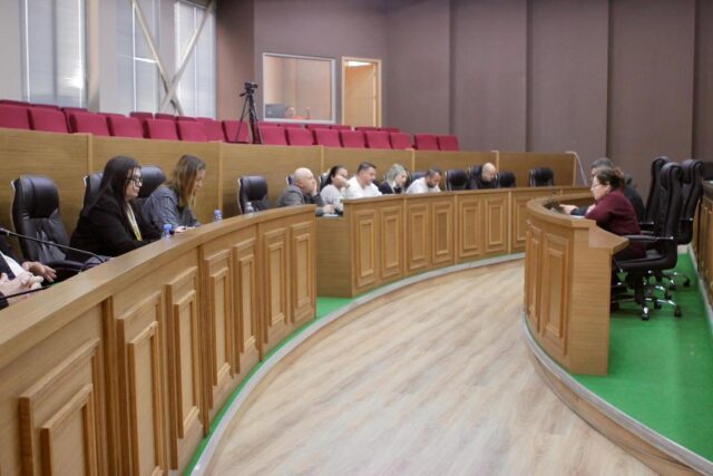 Anëtari i Këshillit Bashkiak: “Patosi u përket socialistëve, jo pazareve”