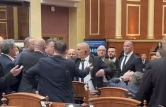 Përplasje e ashpër mes Nokës dhe Ballës në Kuvend