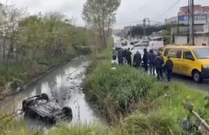 24-vjeçarja humb kontrollin e makines dhe përfundon në kanal