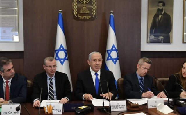 Izraeli konfirmon s*lmet mbi ura dhe hekurudhat në Iran