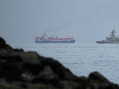 Irani mbyll Ngushticën e Hormuzit pas armëpushimit me SHBA