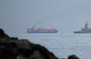 Irani mbyll Ngushticën e Hormuzit pas armëpushimit me SHBA