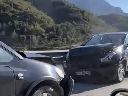 Aksident në rrugën e Lumit të Vlorës, disa të lënduar