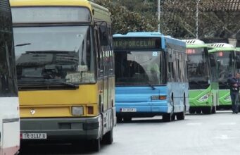 Nga nesër reduktohet me 40% transporti publik, operatorët: Situata emergjente