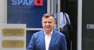 Dëshmia e Ballës shoqërohet me debate në dosjen “Partizani”: “Kallëzimin e bëra mbi dyshime”