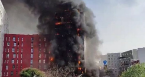 Zjarri në Tiranë, debat për kompensimin: 270 mln € pagesa për sigurime, vetëm 86 mln € dëmshpërblime