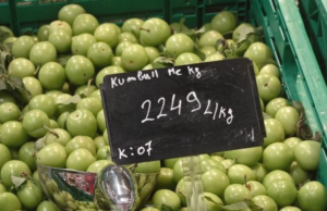 23 mijë lekë kg i kumbullave, Autoriteti i Konkurrencës të zbresë në treg