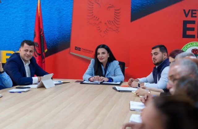 Balluku serish ne Fier/Riorganizim dhe zgjerim i PS në çdo njësi