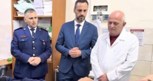 Lamallari dhe Hita vizitojne policët e plagosur: “S*lmet me mol*tov nuk janë protestë, por kr*m