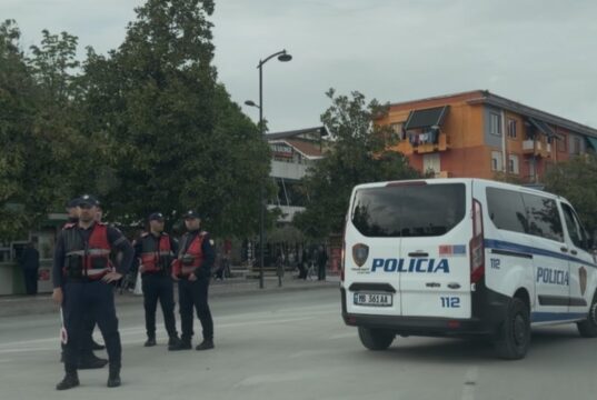 Norvegjezi 28-vjeçar arrestohet në Patos, kapet me dr*ge në makinë me qira