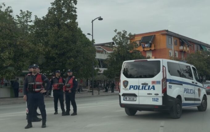 Policia e Fierit arrestime dhe procedime për aksidente, dhunë dhe konflikte në disa zona