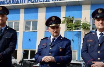 Hita :“Mos ndaloni më automjetet në akset rrugore nacionale pa shkak”