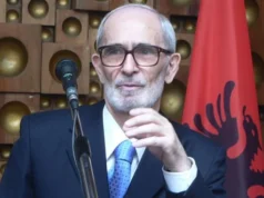Ndërron jetë në moshën 89-vjeçare, akademiku Rexhep Qosja
