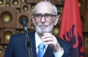 Ndërron jetë në moshën 89-vjeçare, akademiku Rexhep Qosja