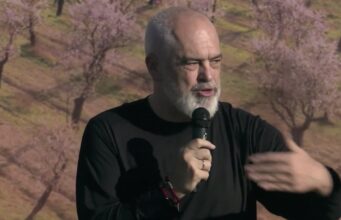 Rama fermereve : “Nuk mund të shisni me trasta në rrugët e Brukselit”