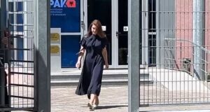 Kushtetuesja shqyrton kërkesën e Ajola Xoxës për shfuqizimin e kontrolleve dhe sekuestrimeve