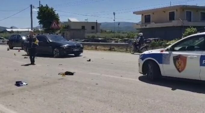 Motori perplaset me makinën ne Berat-Dimal, rrezohet pasagjeri duke humbur jeten