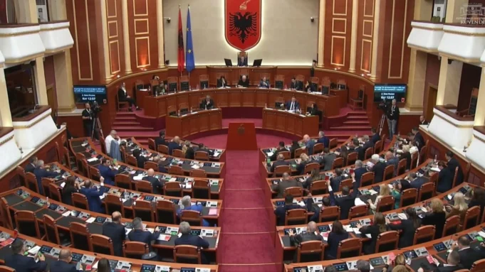 PS voton me 85 vota pro aktin normativ për akcizën e karburanteve